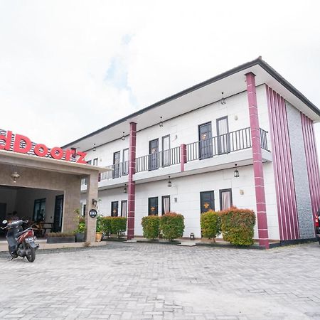 Reddoorz @ Wisma Pangrango Palangkaraya Luaran gambar