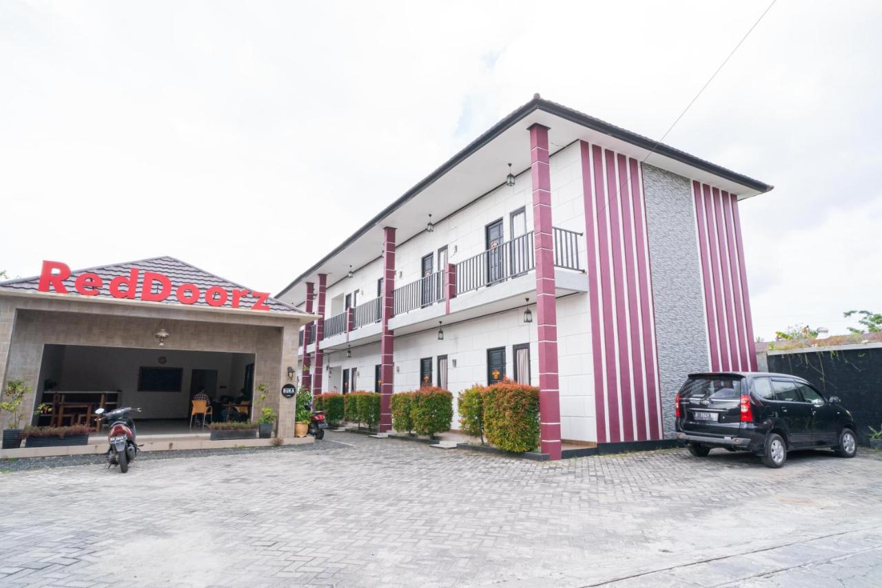 Reddoorz @ Wisma Pangrango Palangkaraya Luaran gambar