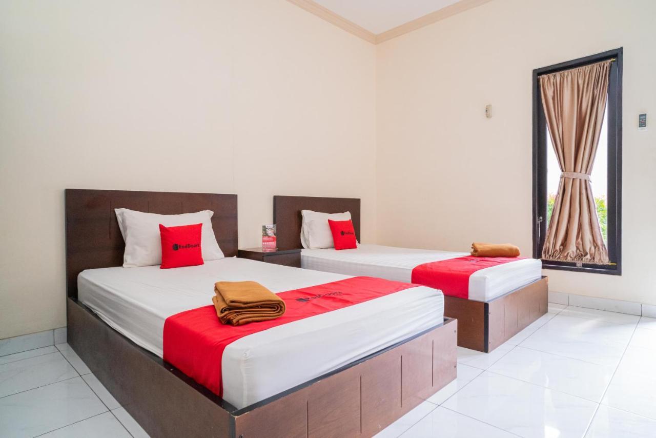 Reddoorz @ Wisma Pangrango Palangkaraya Luaran gambar