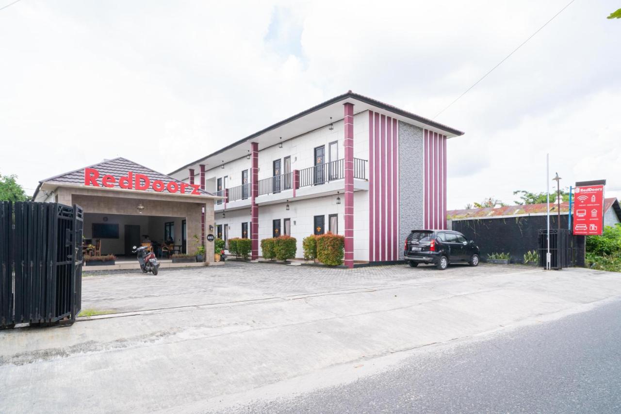 Reddoorz @ Wisma Pangrango Palangkaraya Luaran gambar