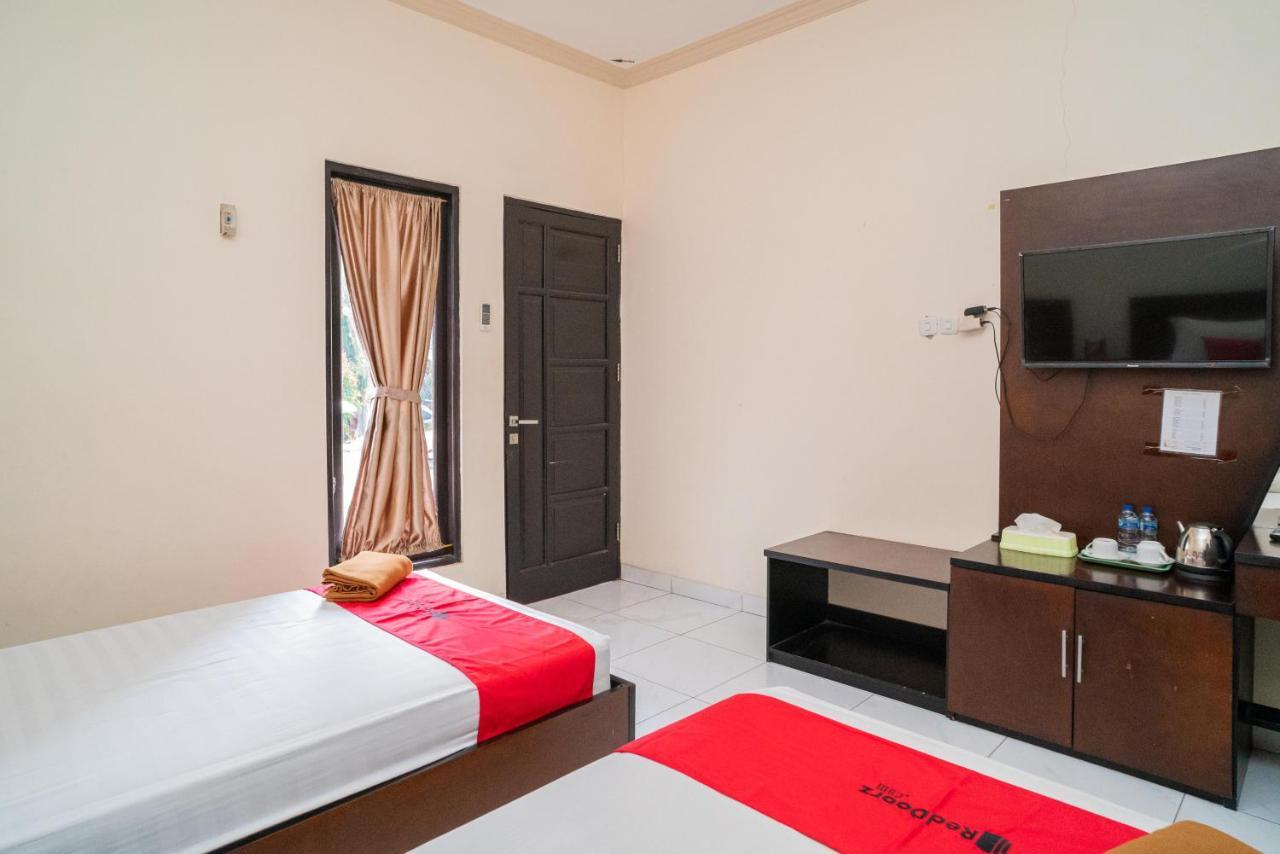 Reddoorz @ Wisma Pangrango Palangkaraya Luaran gambar